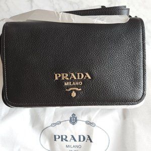 Prada Vitello Phenix Nero Black Pattina Shoulder Messenger Bag Cross Body